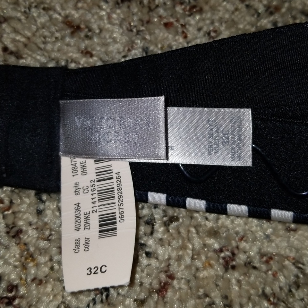 NWT Victoria's Secret bra - Picture 3 of 3